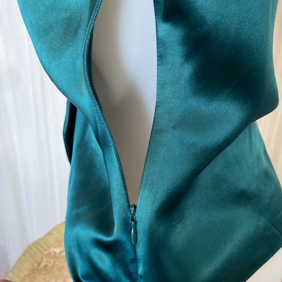 100% Silk TTahari dark teal blue/green, ruffle sleeveless, lightweight Size S - Picture 13 of 17